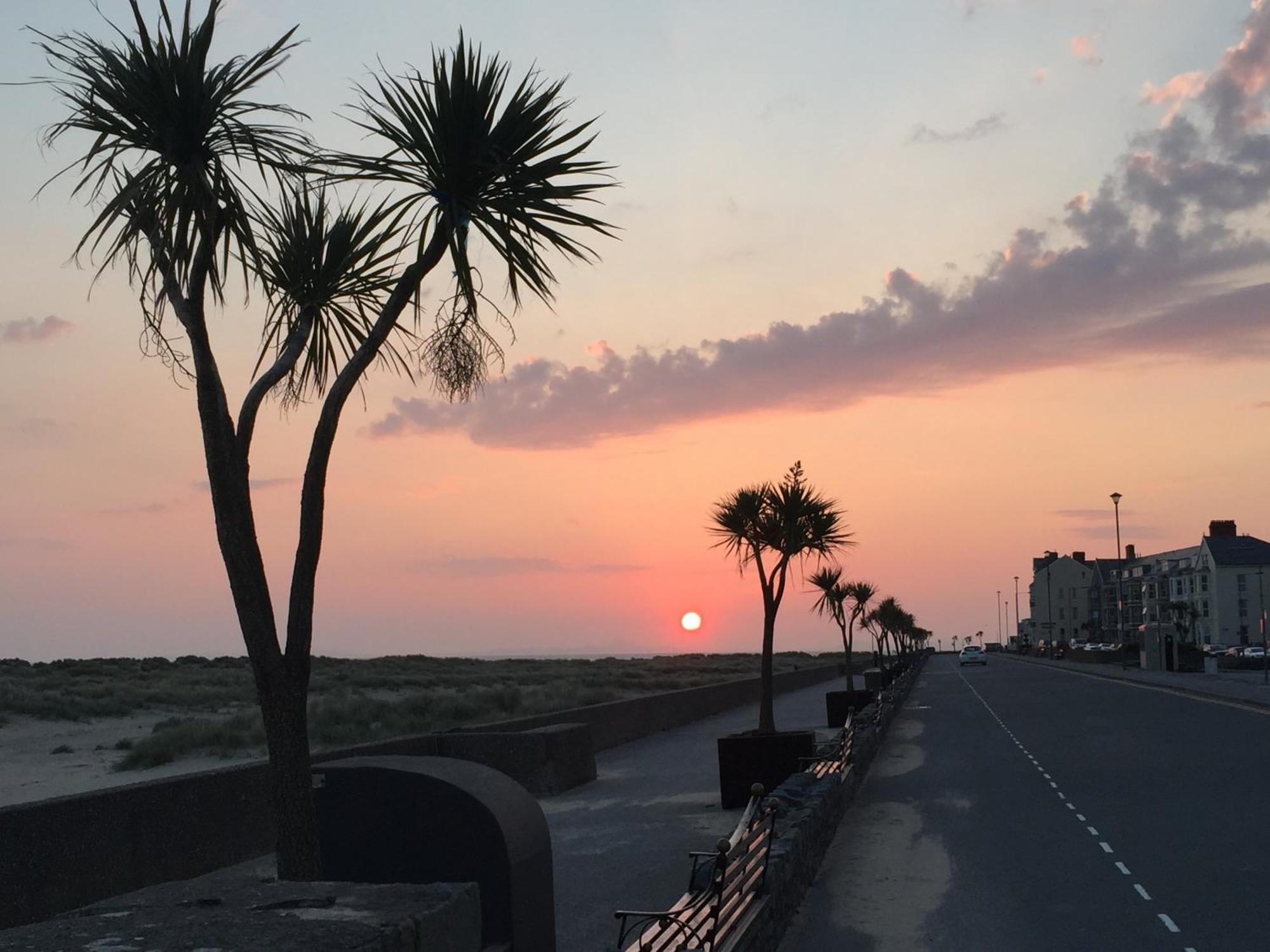 Barmouth Beach Club Buitenkant foto